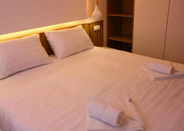 Zlatni Javor 406 شقة ياهورينا