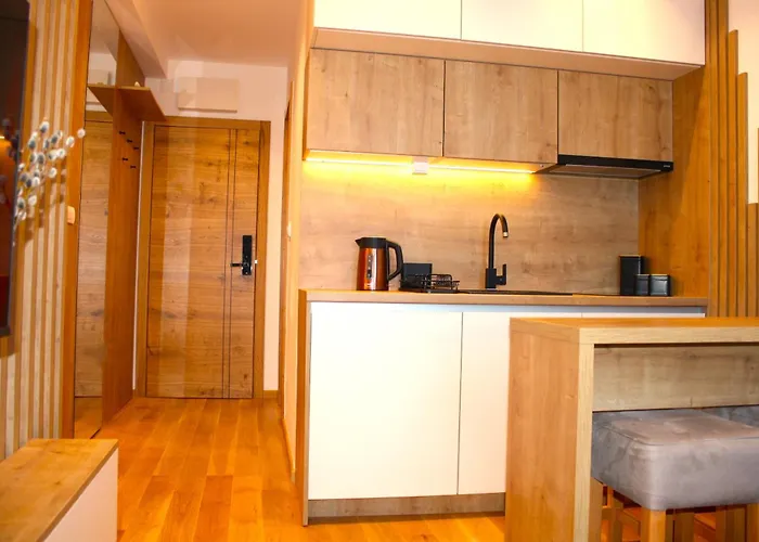 Zlatni Javor 406 شقة ياهورينا